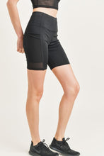 Load image into Gallery viewer, Sheer Mesh Inlay Pocketed Biker Short