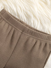 Load image into Gallery viewer, Kids Pocketed Top and Elastic Waist Pants Set